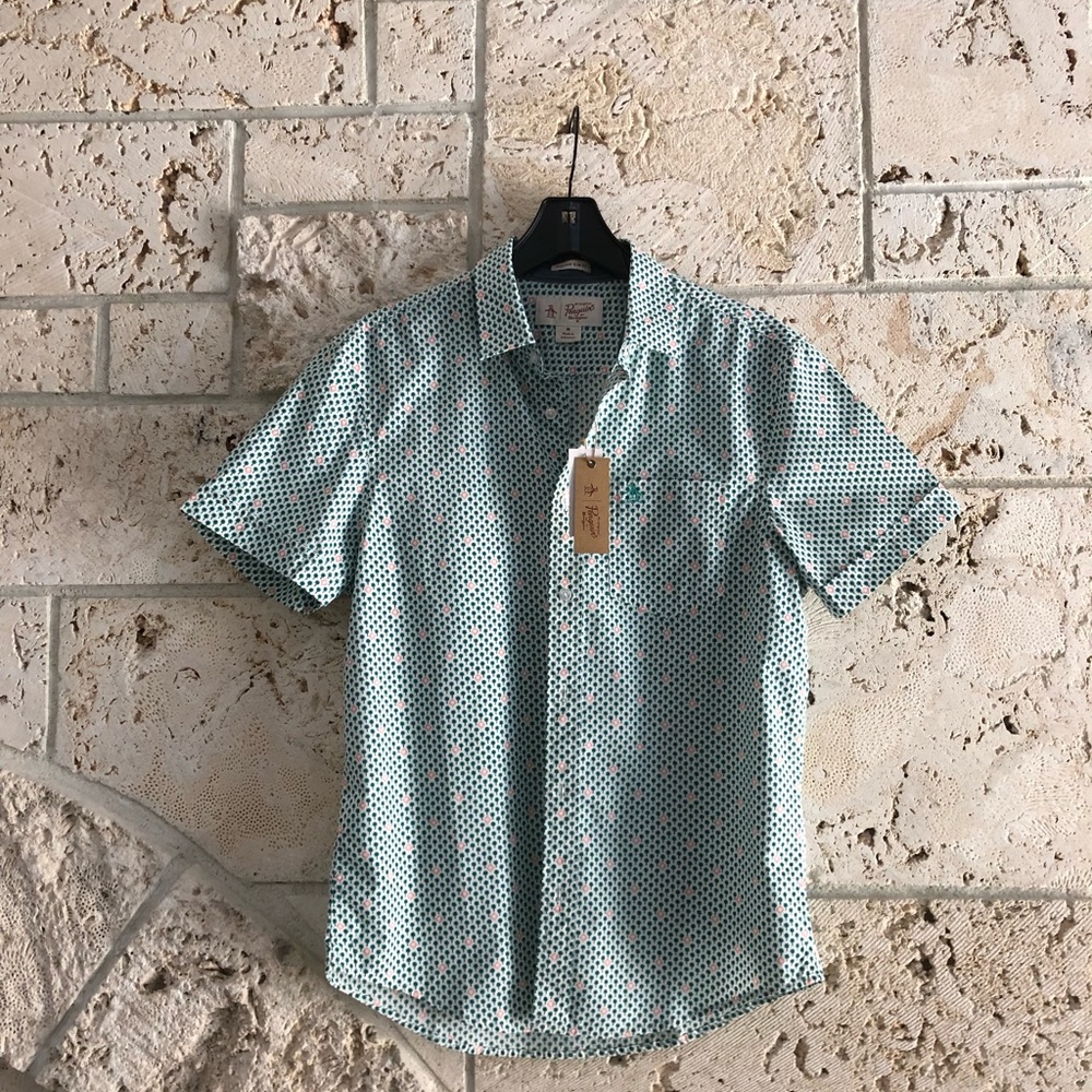 Penguin men’s shirt. Size M.